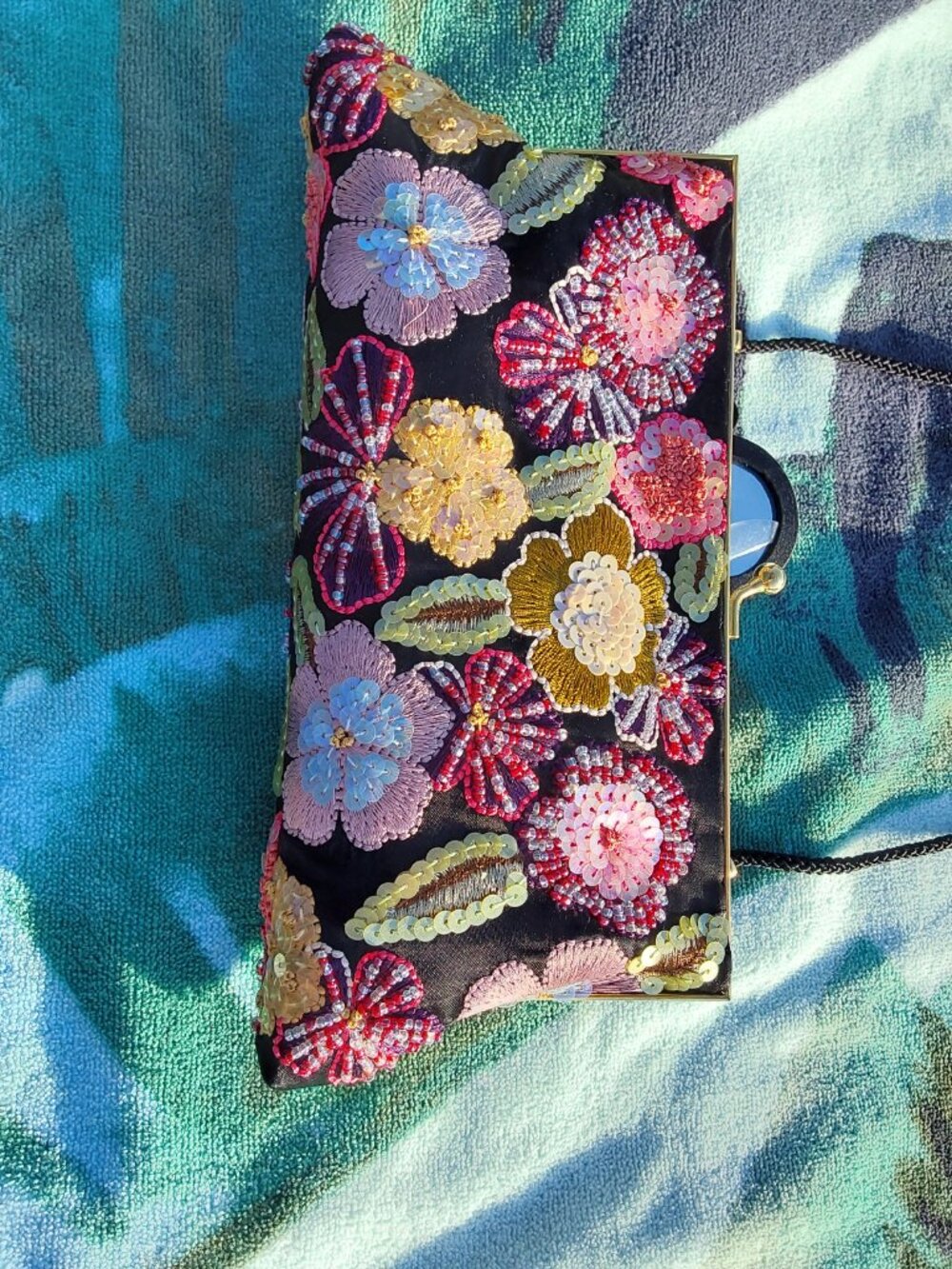 Vintage Valerie Stevens Evening Bag Black with Beautiful sequin flowers GORGEOUS - Picture 6 of 16
